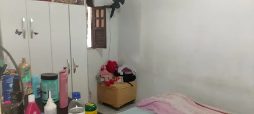 Casa 3 Quartos Garagem Toda No Piso Rua Principal Local Tran