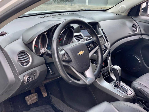 Imagem 6 de 11 de Chevrolet Cruze 1.8 Lt Sport6 16v Flex 4p Automático