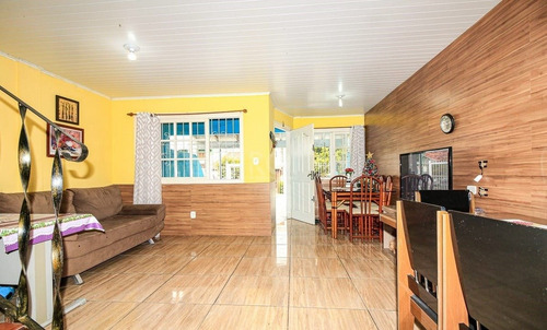 Casa Em Hípica Com 3 Dormitórios - Ot6251