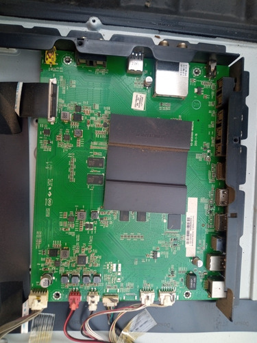 Imagen 4 de 6 de Televisor Máster G Mgu49x En Desarme Por Pantalla Quebrada
