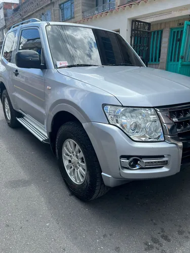 Mitsubishi Montero 3.5 Hard Top