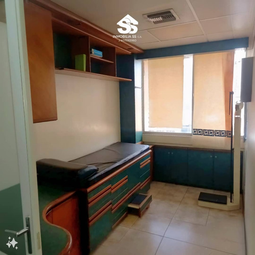 Consultorio Oficina En Alquiler - San Bernandino, Caracas - Centro Profesional Caracas, Hospital Clinica Caracas