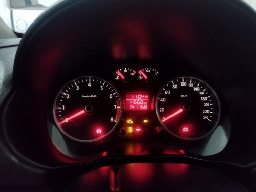 Imagem 8 de 9 de Volkswagen Saveiro 1.6 Ce