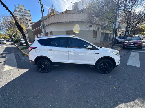 Ford Kuga 2.0 Titanium At Awd