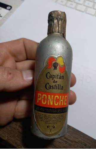 Botellita Antigua Miniatura Ponche Capitán De Castilla Llena