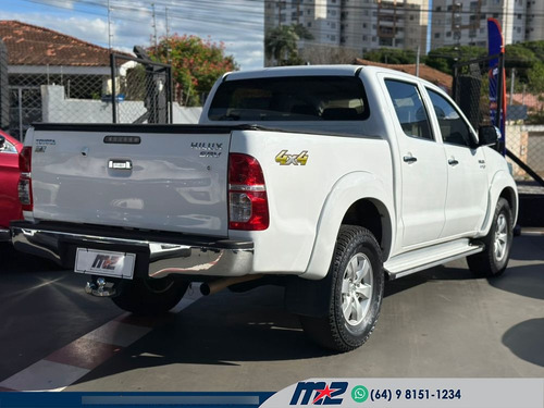 Toyota Hilux CD SRV 4X4 2.7 FLEX 16V AUT.