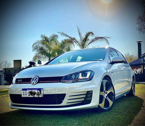 Imagen 2 de 10 de Volkswagen Golf 2016 2.0 Gti Tsi App Connect + Cuero