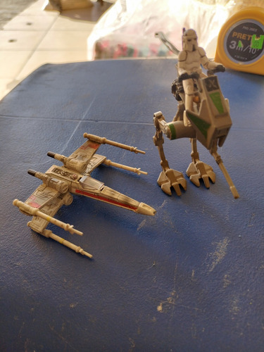 Figuras De Acción Star Wars At-rt Y X Wing Titanium Series (Usado)
