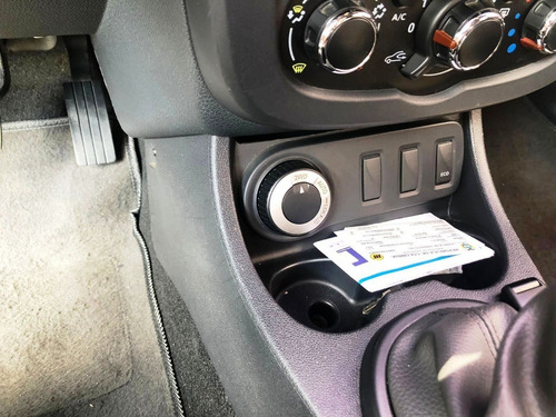 Imagen 13 de 22 de Renault Duster Dynamique 2.0 Wagon Mec Fe Izr534