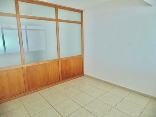Imagen 4 de 8 de 1226 Venta Oficina En Excelente Ubicación Tres Cruces