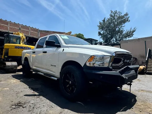 RAM Ram 1500 3.6 Tradesman V6 Crew Cab 4X4