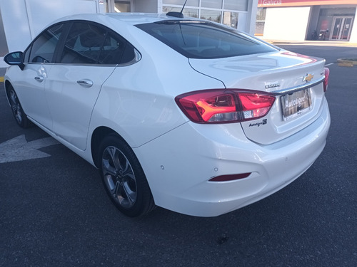 Chevrolet Cruze 1.4 Premier Sedan