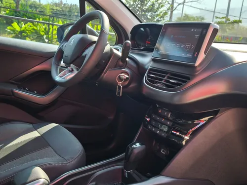 Peugeot 2008 Style 1.6 Automatico 2023