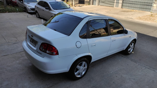 Imagen 5 de 8 de Chevrolet Corsa 1.4 4p 2016 Muy Bueno Oportunidad!!!