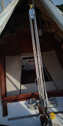Velero De Madera Impecable