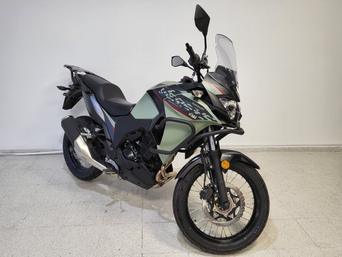 Imagen 4 de 16 de Moto Kawasaki Versys 300 0km