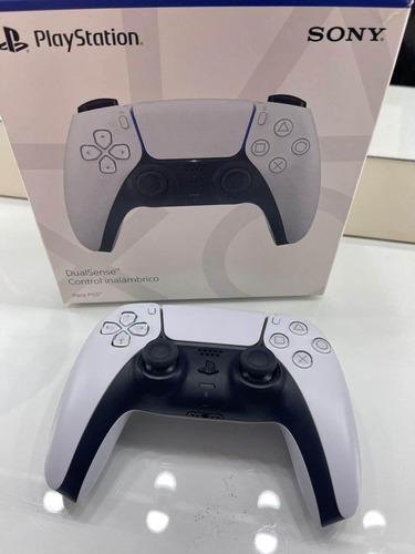 Control joystick inalámbrico Sony PlayStation DualSense CFI-ZCT1W white y black