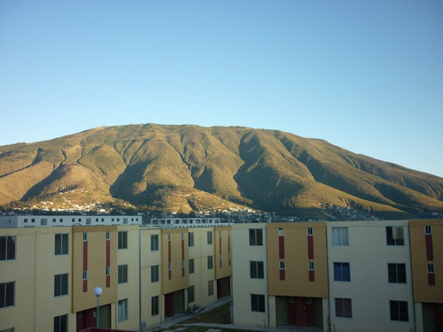 Imagen 15 de 16 de Vendo Departamento Duplex Buen Precio