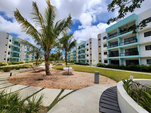 Apartamento En Venta En La Altagracia,  Downtown De Punta Cana, 82m2, 3 Hab. 1 Parqueo, Destino Turístico Número 1 Del Caribe, Todas Las Comodidades, Excelente Ubicación, Oportunidad De Invertir.