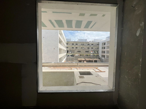 Apartamento De 2 Habitaciones Amueblado En Los Corales/ Entrega Agosto 2024