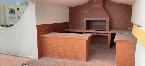 Imagen 9 de 11 de Oportunidad !! Casa Comercial - Vendo Cumbayá - La Primavera, Casa Grande !!
