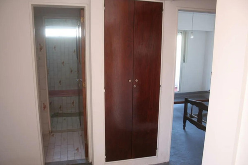 Imagen 6 de 11 de Dúplex De 3 Pisos C/ Terraza Exclusiva Patio Parrillero - Rioja 2488