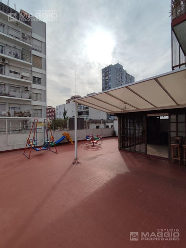 Imagen 1 de 17 de Departamento 3 Ambientes Con Patio Y Cochera - Ramos Mejia Sur