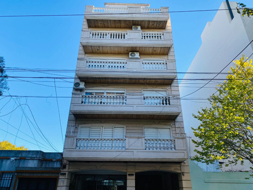 Departamento Venta Al Frente Cochera Monte Castro