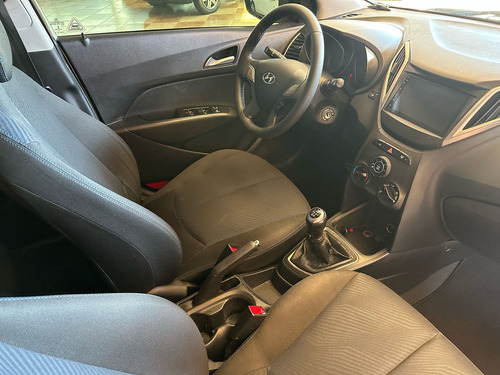 Hyundai HB20X 1.6 Style Flex 5p