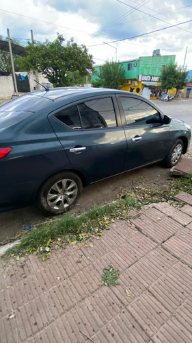 Nissan Versa 1.6 Sense