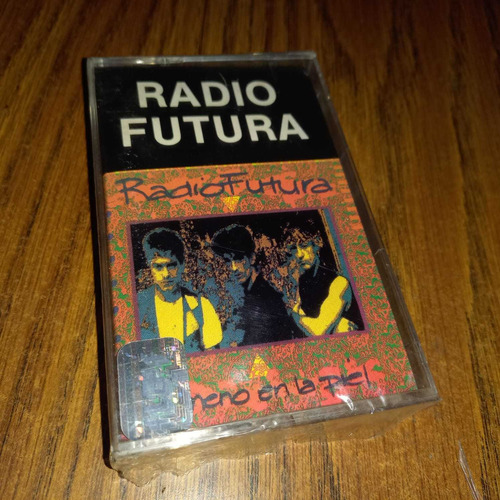 Cassette Radio Futura*veneno En La Piel*nuevo Sellado De Fab