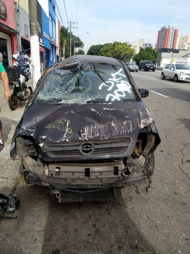 Imagem 5 de 9 de Sucata Gm Meriva 1.8 8v Flex Manual 2004