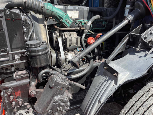 Imagen 12 de 17 de Camion Torton Volvo Vn