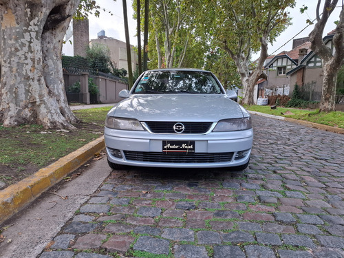 Chevrolet Vectra 2.2 Cd At