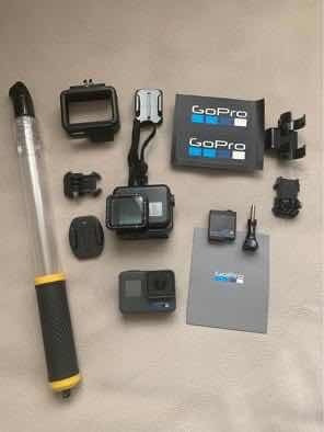 Imagem 1 de 4 de Câmera Digital Gopro Hero 5 Black 12.1mp Wi-fi 4k+acessorios