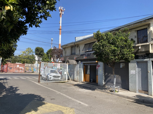Arrienda Local Comercial 50 M2, Esquina Av. Balmaceda &