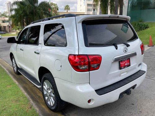Imagen 8 de 15 de Toyota Sequoia 2017 5p Platinum V8/5.7 Aut