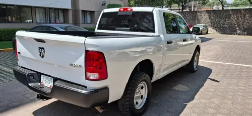 Dodge Ram 1500 Slt Crew Cab 4x4 V8 At