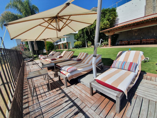 Venta Casa Lindavista Con Enorme Jardín, Alberca Climatizada, Jacuzzi, Palapa Y Totalmente Amueblada Y Equipada En Fracc Rancho San Diego Ixtapan De La Sal Edomex