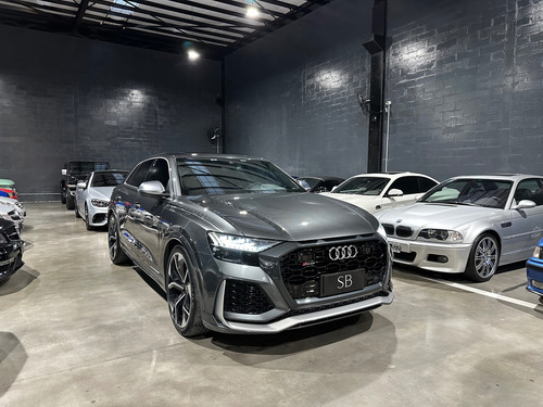 Audi Rsq8