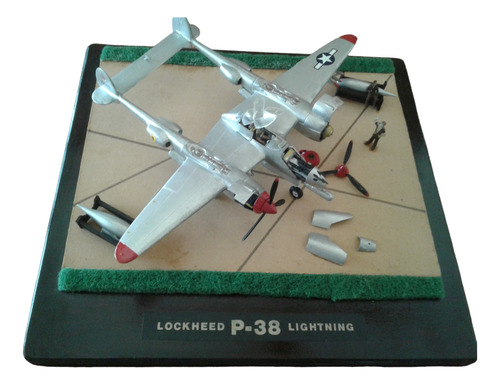 Maqueta  Lockheed P-38 Lightning 1/72(diorama)