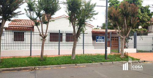 Casa En  Venta Alberdi Rosario 3 Dormitorios