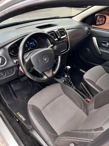 Renault Logan 1.6 Privilege / Intens