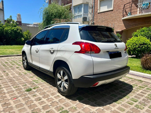 Imagen 4 de 25 de Peugeot 2008 1.6 Sport 2017