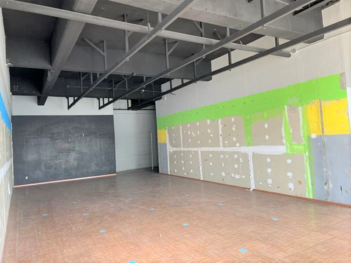 Local Comercial En Renta En Ciudad Satélite, Naucalpan De Ju