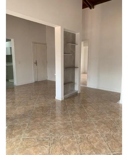 ¡se Arrienda Amplio Apartamento En Los Colores!