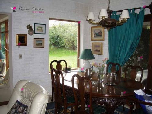 Casa En Cantegril, 4 Dormitorios *- Ref: 7659