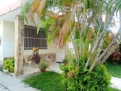 Imagen 5 de 12 de Casa En Venta En Urb El Bosque Andrews Rivero 04124959888