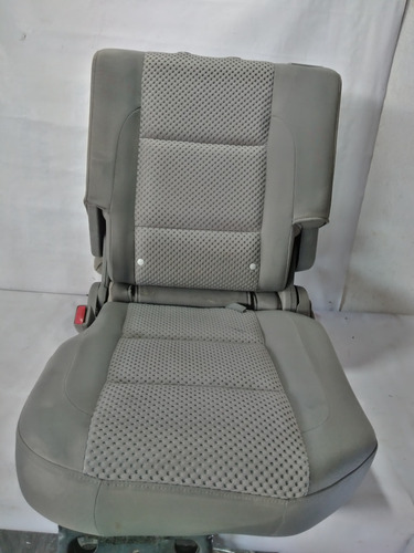 Asiento 2da Fila Trasero Izq Nissan Armada 03-15 Original