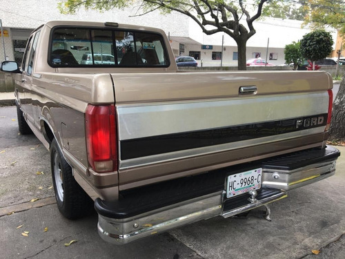 Imagen 10 de 15 de Ford F-150 V8 1992 Cabina Y Media